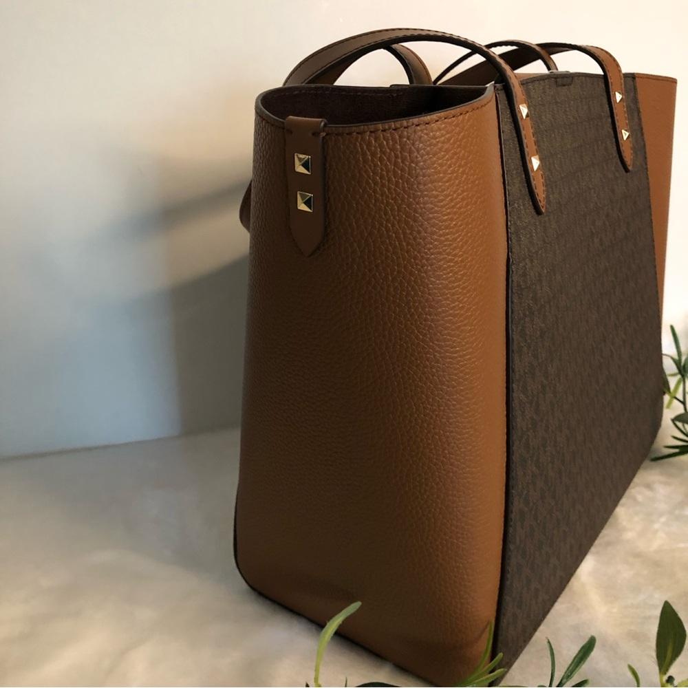 Michael Kors Karlie Large Tote, Brown Multi, NWT - Picture 3 of 6